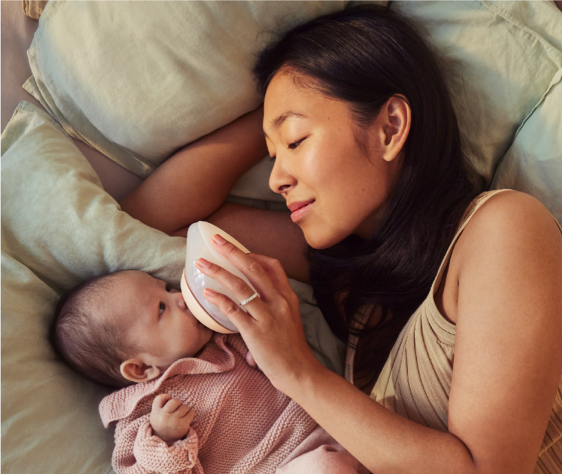 Breastfeeding Bottles Shaped Like a Breast Emulait
